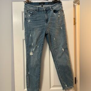 Judy Blue skinny-butt lifting, tummy control, distressed jeans